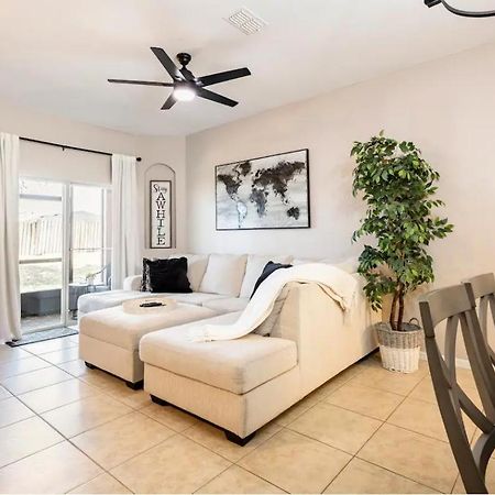 Resort With Lazy River Townhome ダベンポート エクステリア 写真