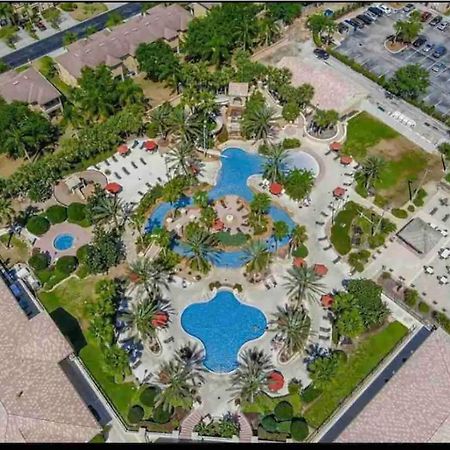 Resort With Lazy River Townhome ダベンポート エクステリア 写真