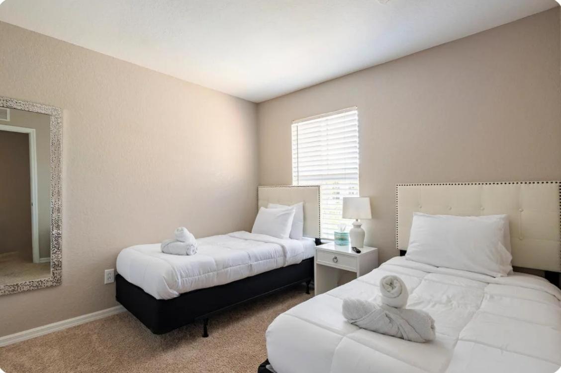 Resort With Lazy River Townhome ダベンポート エクステリア 写真