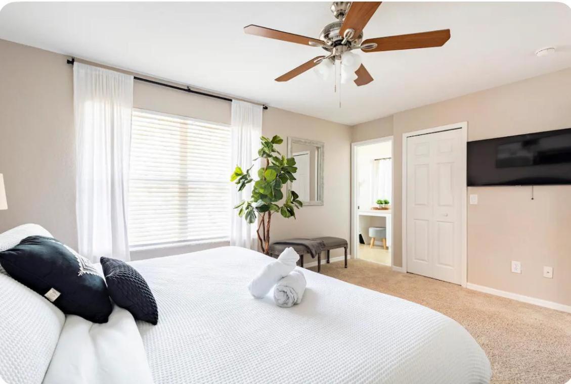 Resort With Lazy River Townhome ダベンポート エクステリア 写真