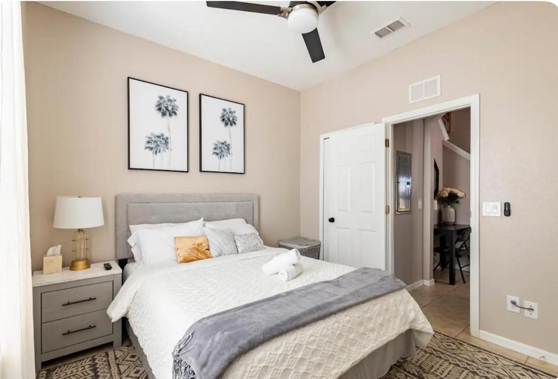 Resort With Lazy River Townhome ダベンポート エクステリア 写真