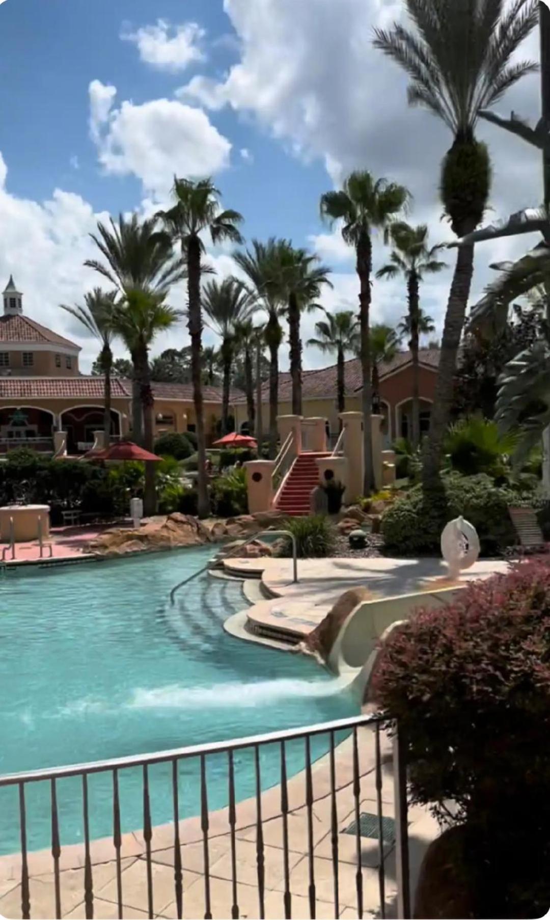 Resort With Lazy River Townhome ダベンポート エクステリア 写真